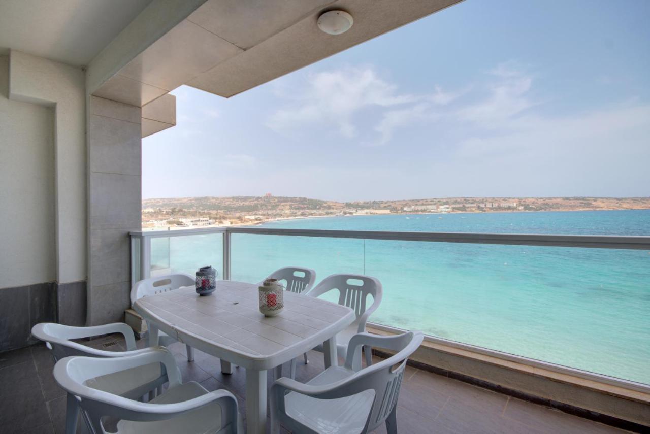 Beachfront Pretty Holiday Home Mellieħa Exterior foto